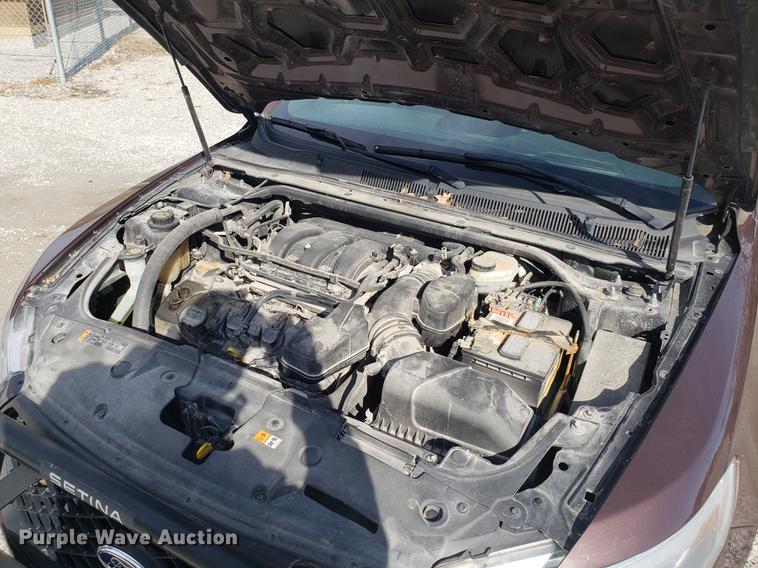 image for item EN9753 2013 Ford Taurus Police