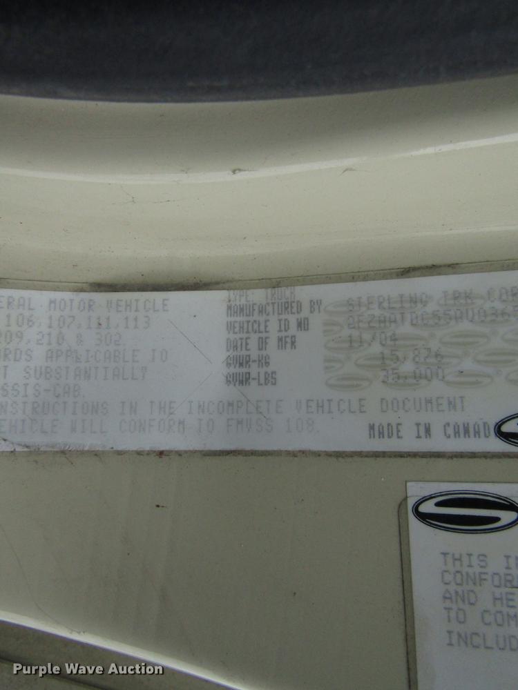 image for item EU9574 2005 Sterling L7500 refuse truck