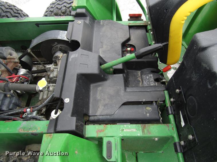 image for item EU9577 1998 John Deere 6X4 Gator utility vehicle