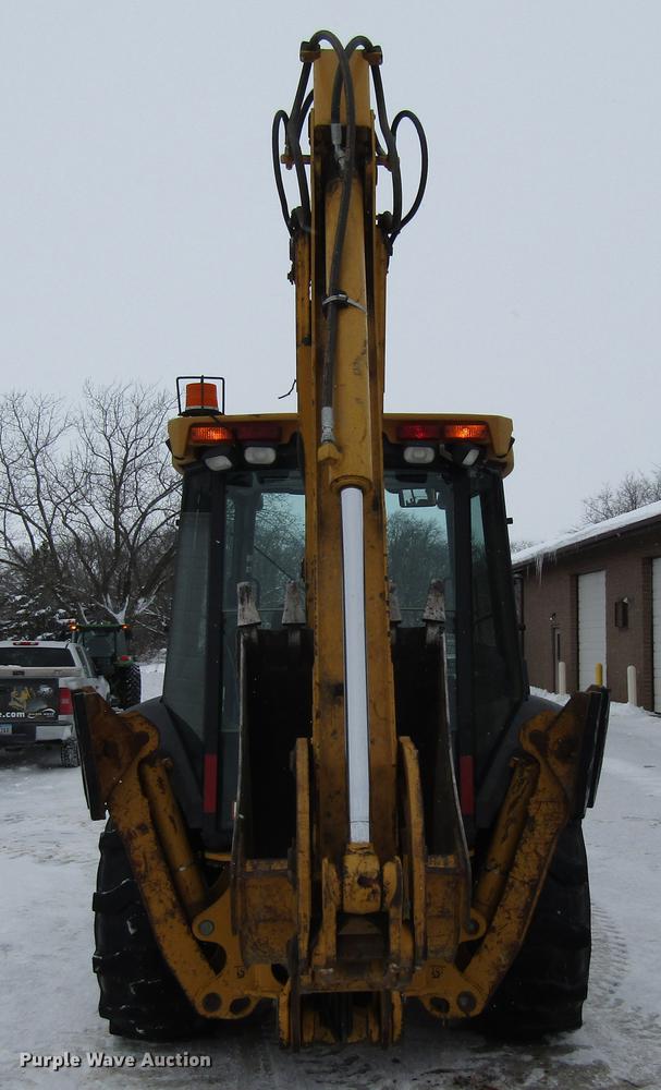 image for item EU9579 2004 John Deere 310SG backhoe