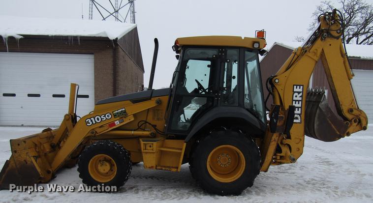 image for item EU9579 2004 John Deere 310SG backhoe