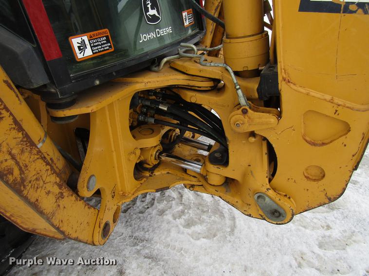 image for item EU9579 2004 John Deere 310SG backhoe