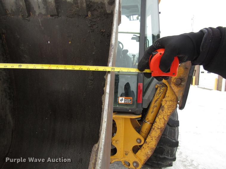 image for item EU9579 2004 John Deere 310SG backhoe