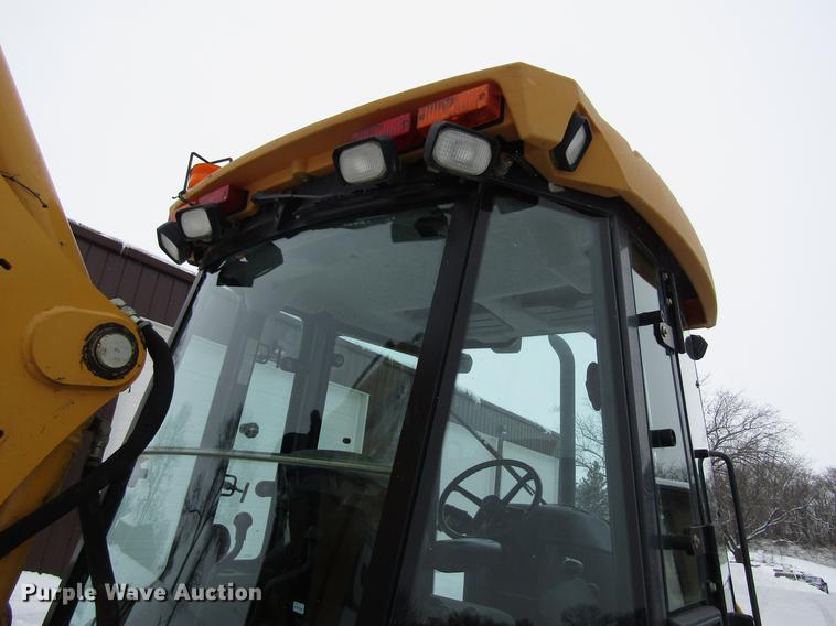 image for item EU9579 2004 John Deere 310SG backhoe