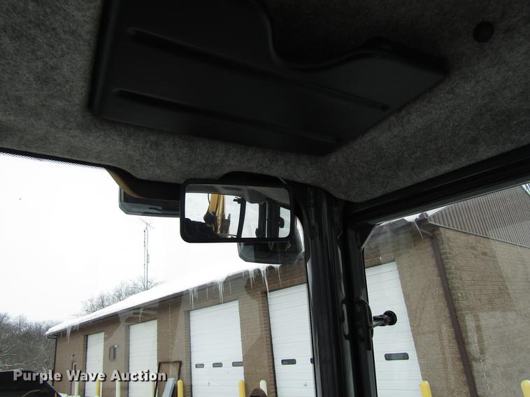 image for item EU9579 2004 John Deere 310SG backhoe