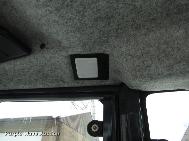 image for item EU9579 2004 John Deere 310SG backhoe