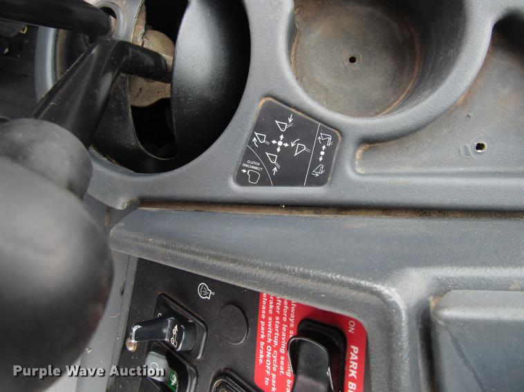 image for item EU9579 2004 John Deere 310SG backhoe