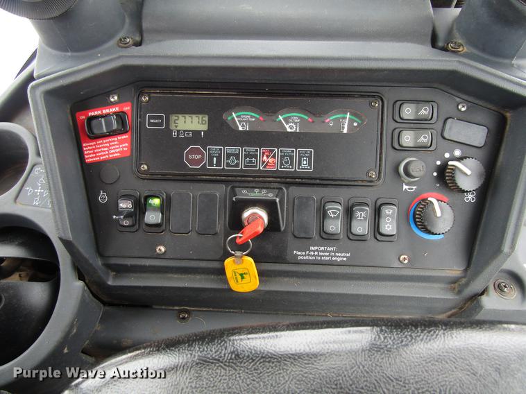 image for item EU9579 2004 John Deere 310SG backhoe