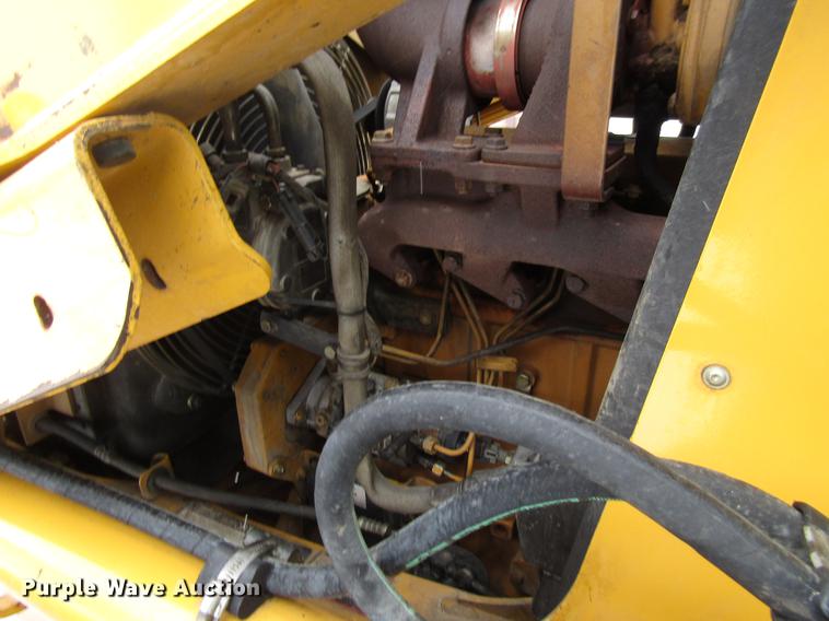 image for item EU9579 2004 John Deere 310SG backhoe