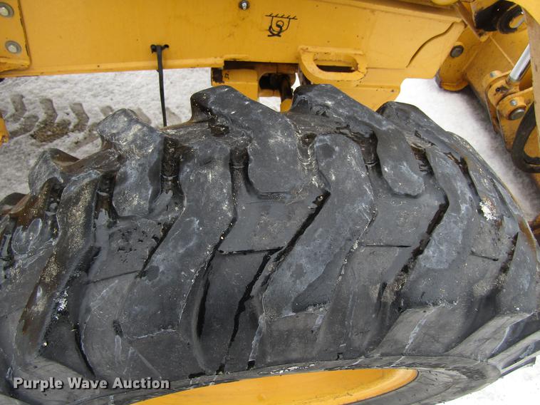 image for item EU9579 2004 John Deere 310SG backhoe