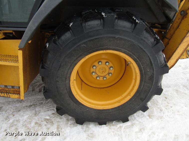 image for item EU9579 2004 John Deere 310SG backhoe