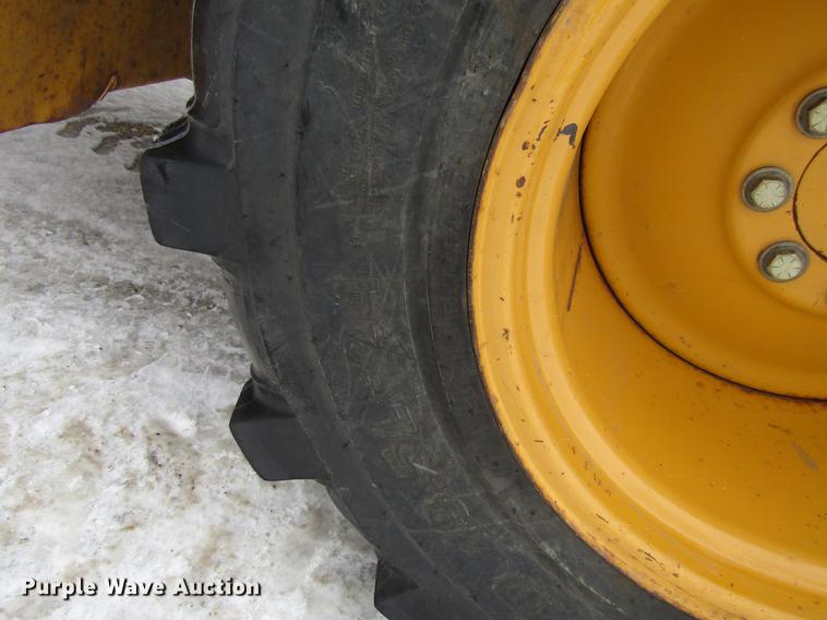 image for item EU9579 2004 John Deere 310SG backhoe