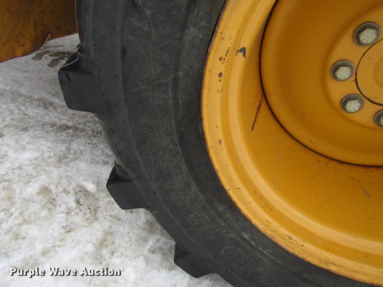 image for item EU9579 2004 John Deere 310SG backhoe