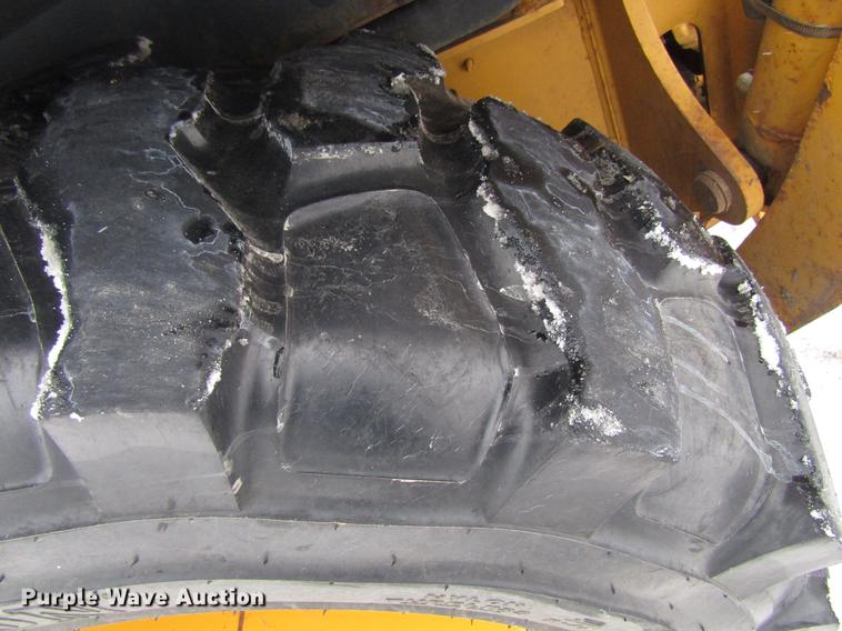 image for item EU9579 2004 John Deere 310SG backhoe