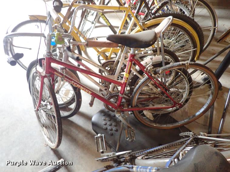 image for item FH9613 (11) bicycles