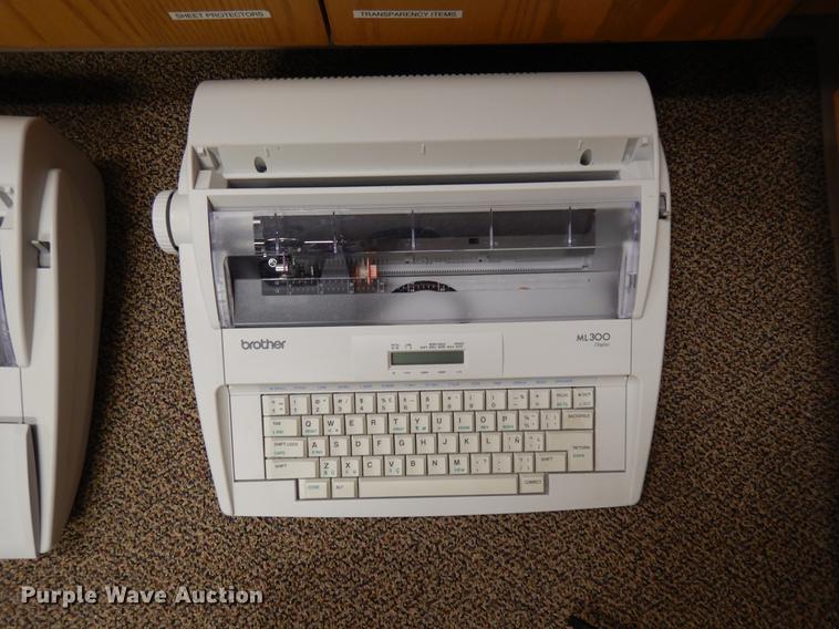 (5) Brother ML300 electric typewriters in Norman, OK Item FQ9139 sold