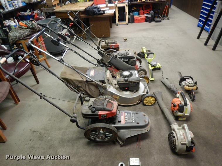 image for item FQ9143 Lawn and garden equipment