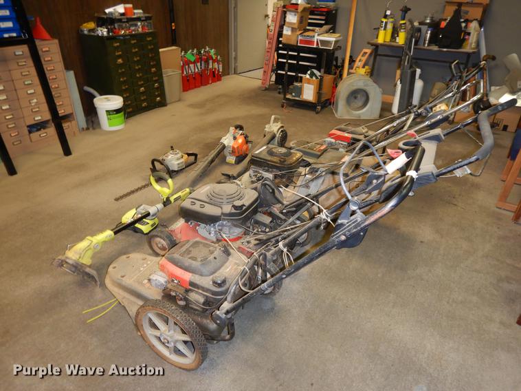 image for item FQ9143 Lawn and garden equipment