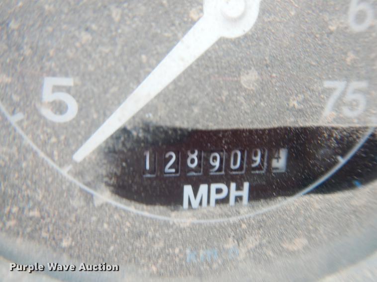 image for item FQ9169 1991 Ford L8000 utility truck