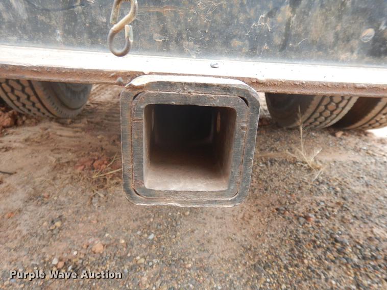 image for item FQ9169 1991 Ford L8000 utility truck