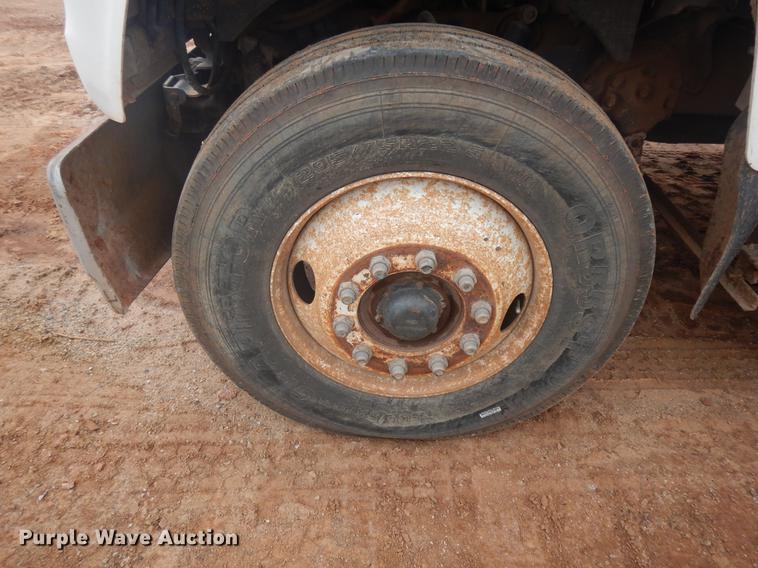 image for item FQ9169 1991 Ford L8000 utility truck