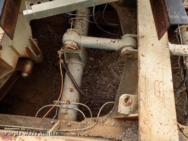 image for item FQ9172 1977 M747 equipment trailer