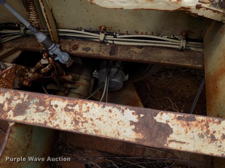 image for item FQ9172 1977 M747 equipment trailer