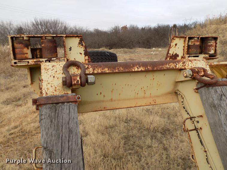 image for item FQ9172 1977 M747 equipment trailer