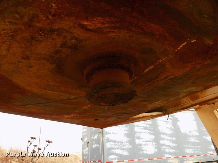 image for item FQ9172 1977 M747 equipment trailer