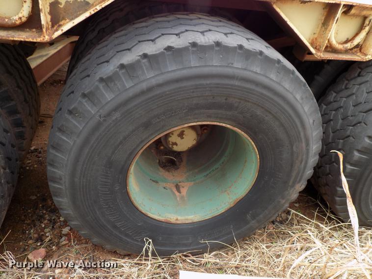 image for item FQ9172 1977 M747 equipment trailer