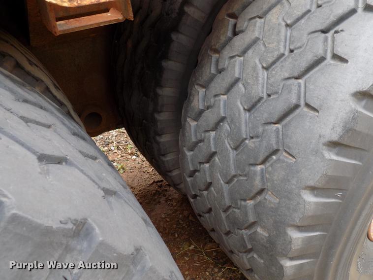 image for item FQ9172 1977 M747 equipment trailer