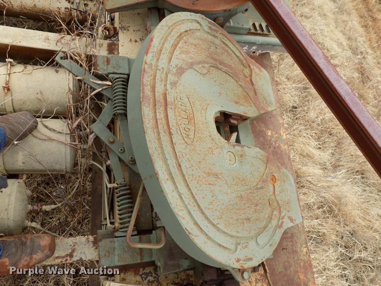 image for item FQ9173 (4) Holland fifth wheel plates