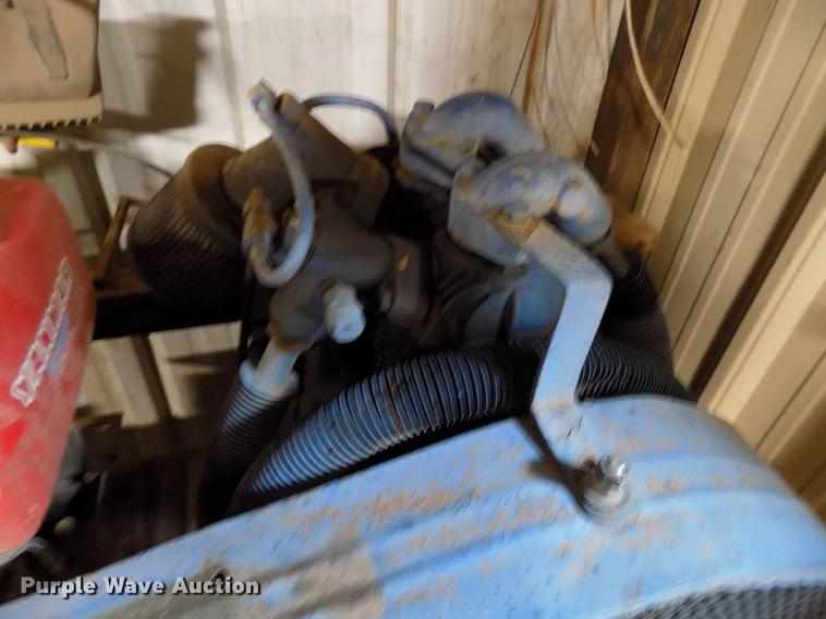 image for item FQ9178 Air compressor