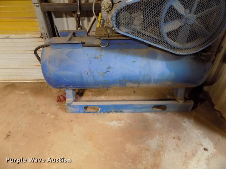 image for item FQ9178 Air compressor