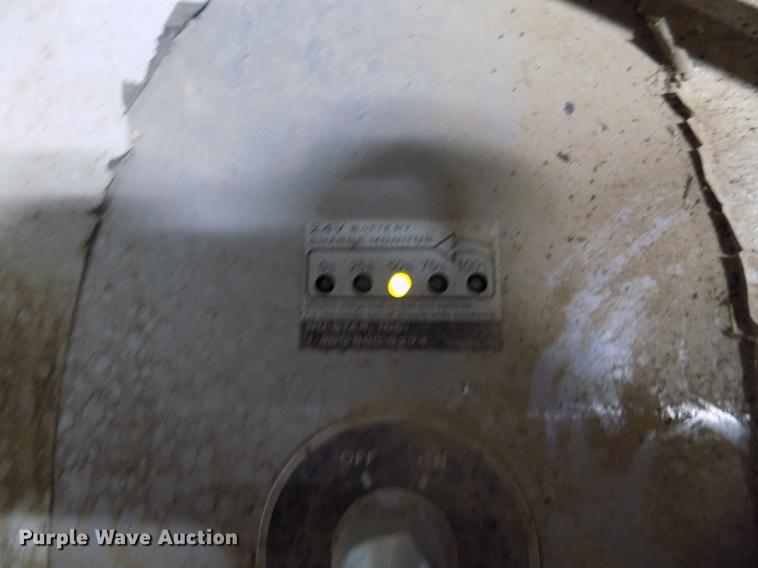 image for item FQ9179 Power pusher