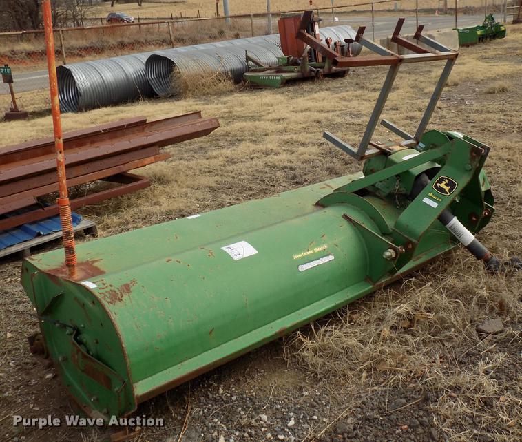image for item FQ9180 John Deere 390 flail mower