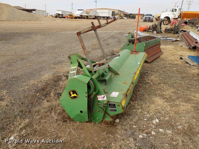 image for item FQ9180 John Deere 390 flail mower
