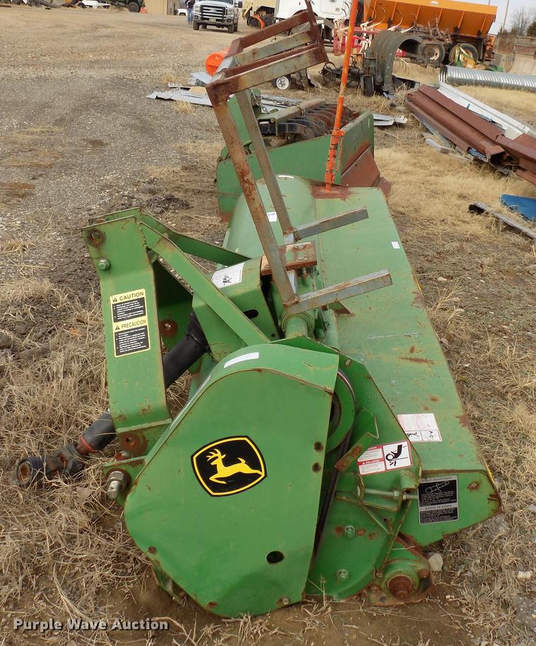 image for item FQ9180 John Deere 390 flail mower
