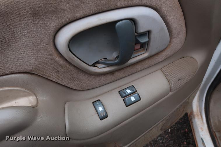 image for item FQ9182 1996 Chevrolet Cheyenne 1500 pickup truck