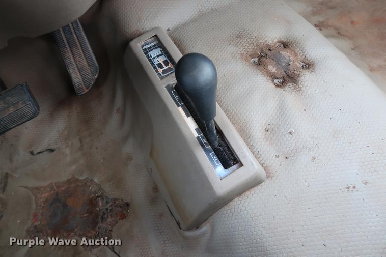 image for item FQ9182 1996 Chevrolet Cheyenne 1500 pickup truck