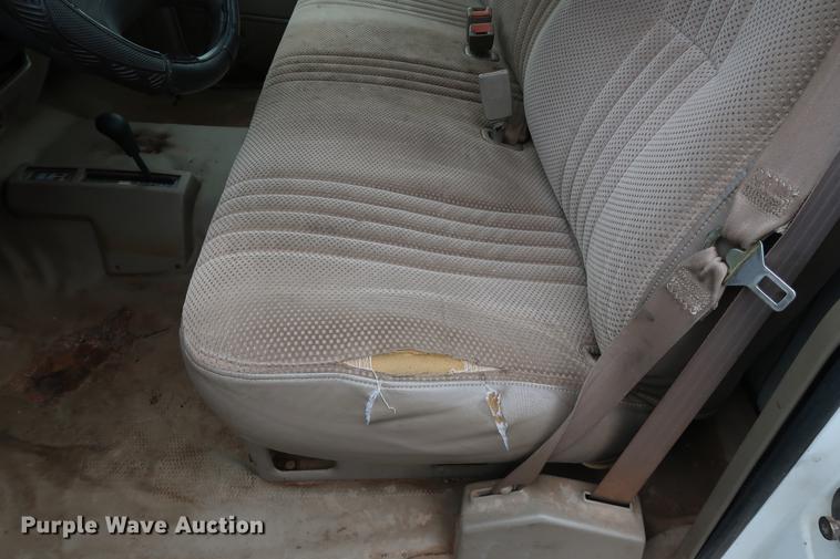 image for item FQ9182 1996 Chevrolet Cheyenne 1500 pickup truck