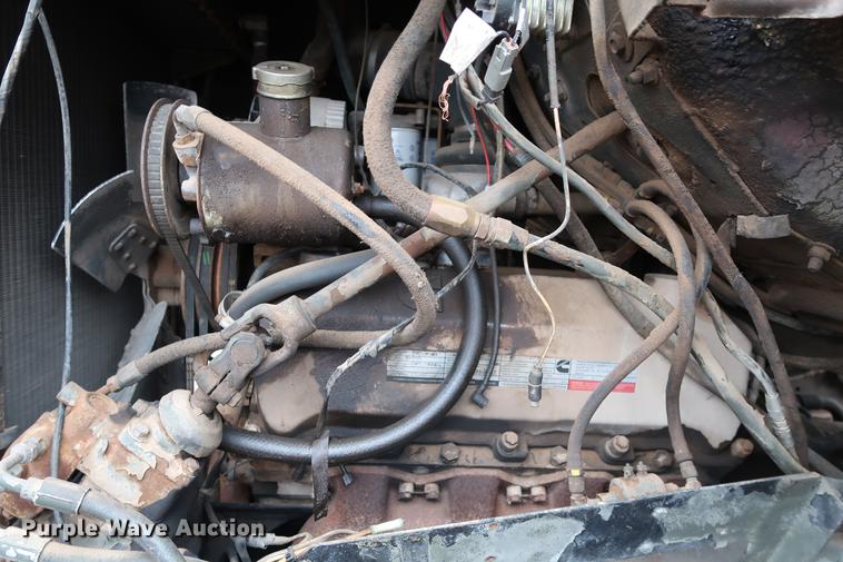 image for item FQ9184 1975 Dodge XCNT8 truck cab and chassis