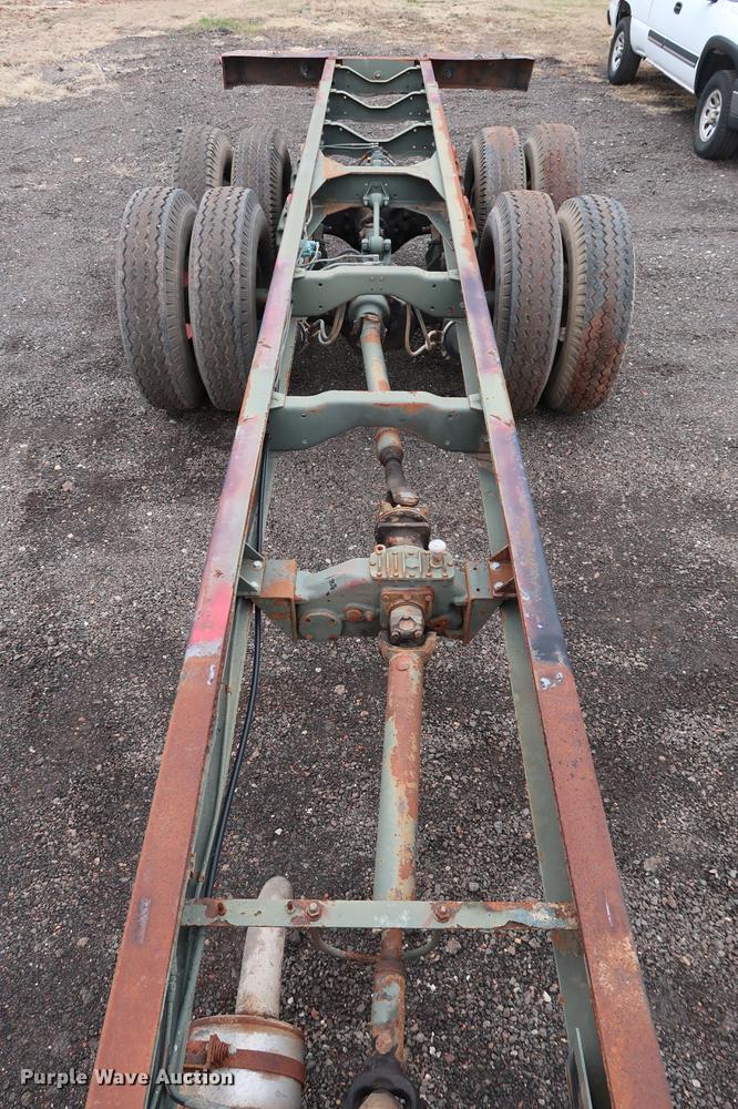 image for item FQ9184 1975 Dodge XCNT8 truck cab and chassis