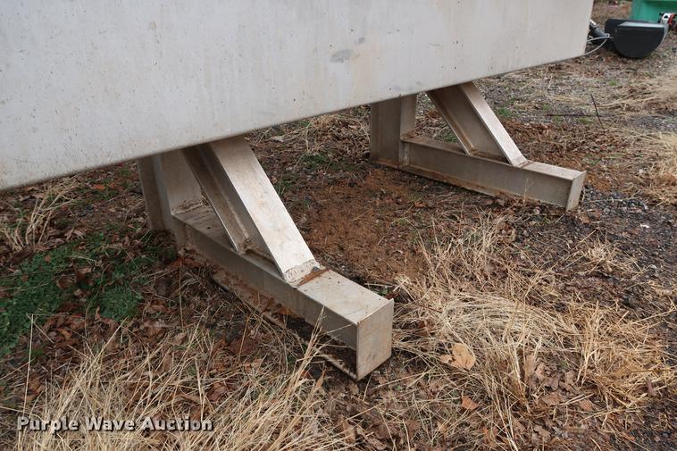 image for item FQ9198 Merritt aluminum headache rack