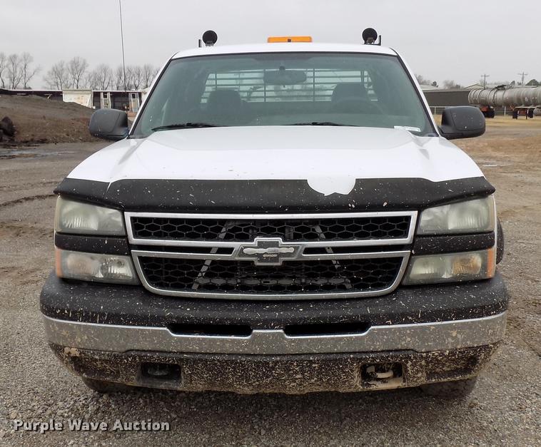 image for item FQ9205 2007 Chevrolet Silverado 1500 Ext. Cab pickup truck