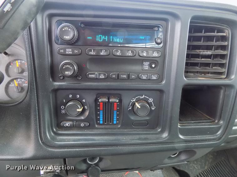 image for item FQ9205 2007 Chevrolet Silverado 1500 Ext. Cab pickup truck