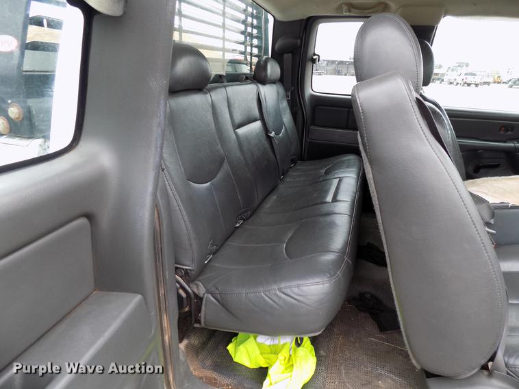 image for item FQ9205 2007 Chevrolet Silverado 1500 Ext. Cab pickup truck