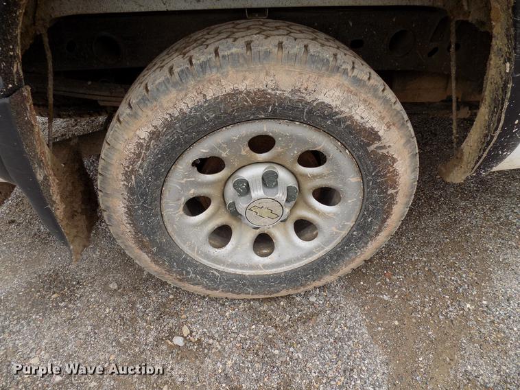 image for item FQ9205 2007 Chevrolet Silverado 1500 Ext. Cab pickup truck