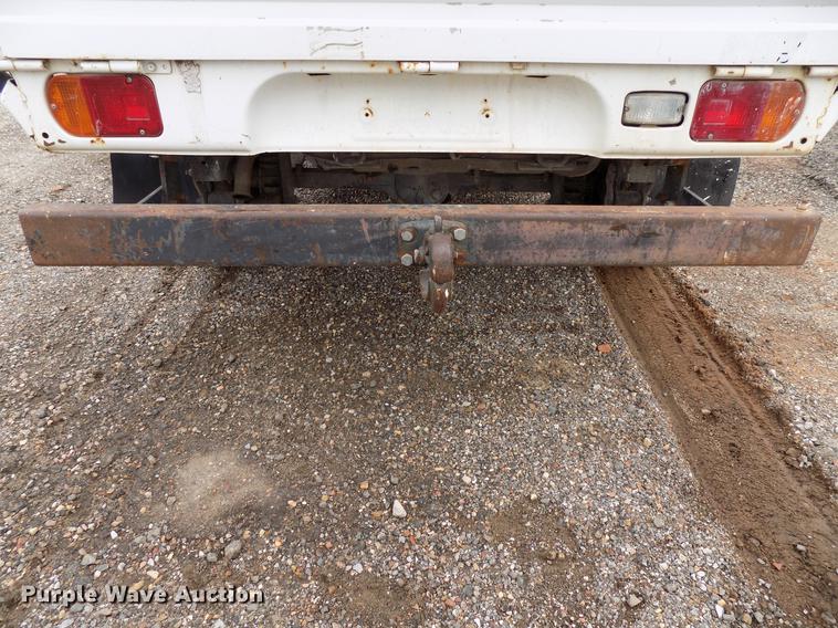 image for item FQ9207 2001 Mitsubishi U14TQHPDL2M flatbed pickup truck