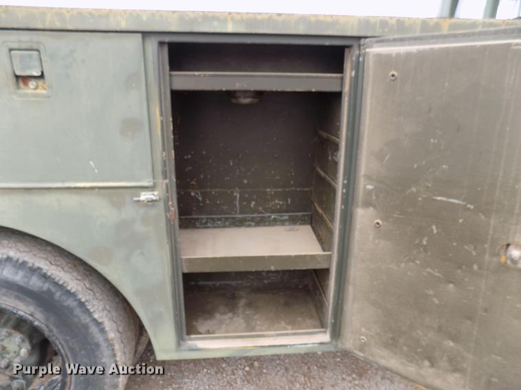 image for item FQ9208 1986 International S1700/1754 bucket truck